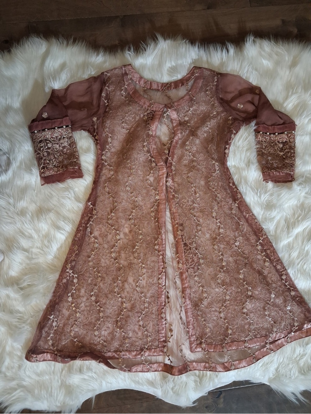 Embellished Mauve Lace Overlay Dress - Picture 4 of 10